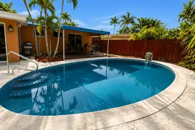 2041 SW 23rd Ave, Fort Lauderdale: photo 1 of 31
