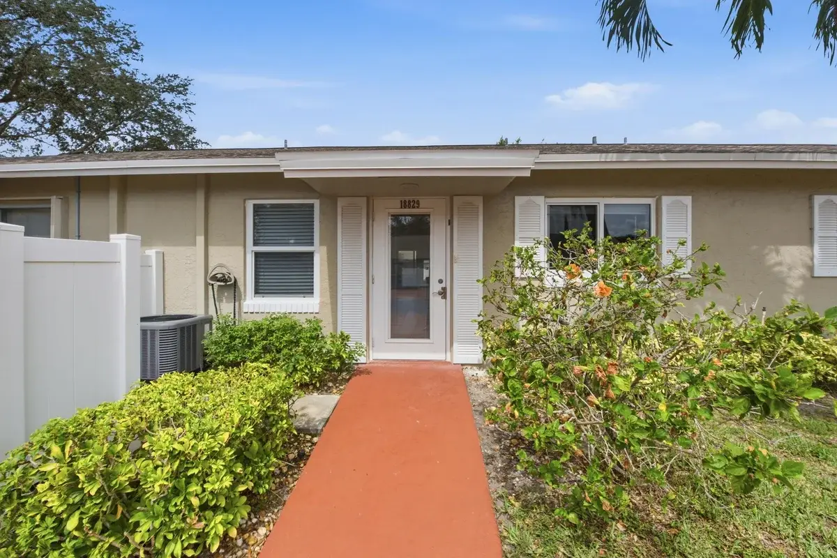 18829 Argosy Dr #B, Boca Raton: photo 1 of 27
