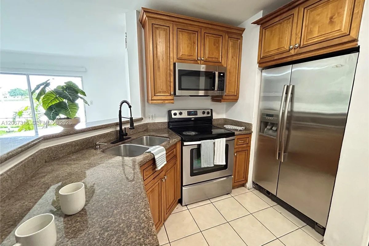 3409 NW 44th St #106, Oakland Park: photo 1 of 44