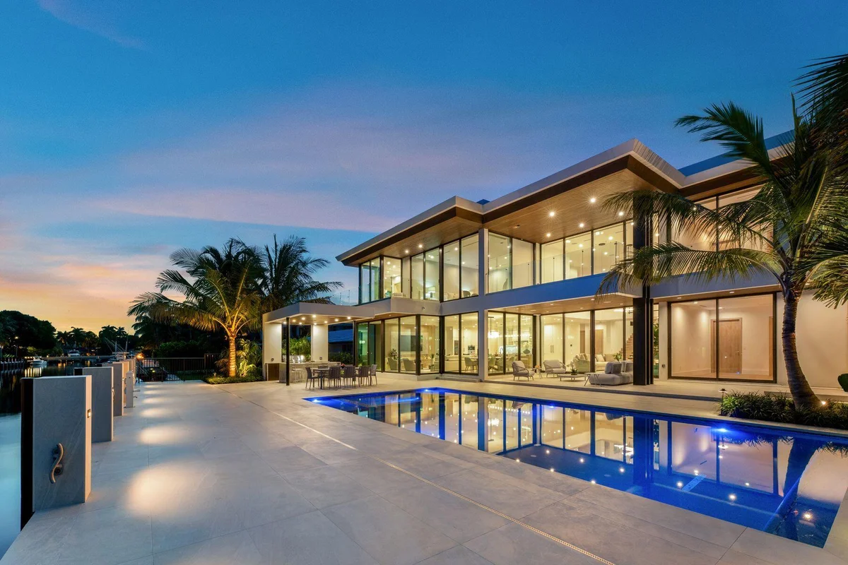 2400 Barcelona Dr, Fort Lauderdale: photo 1 of 54
