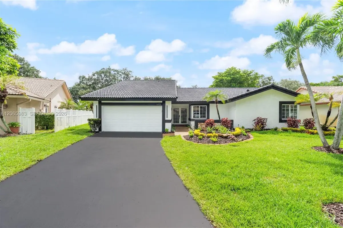 695 NW 107th Ln, Coral Springs: photo 1 of 26