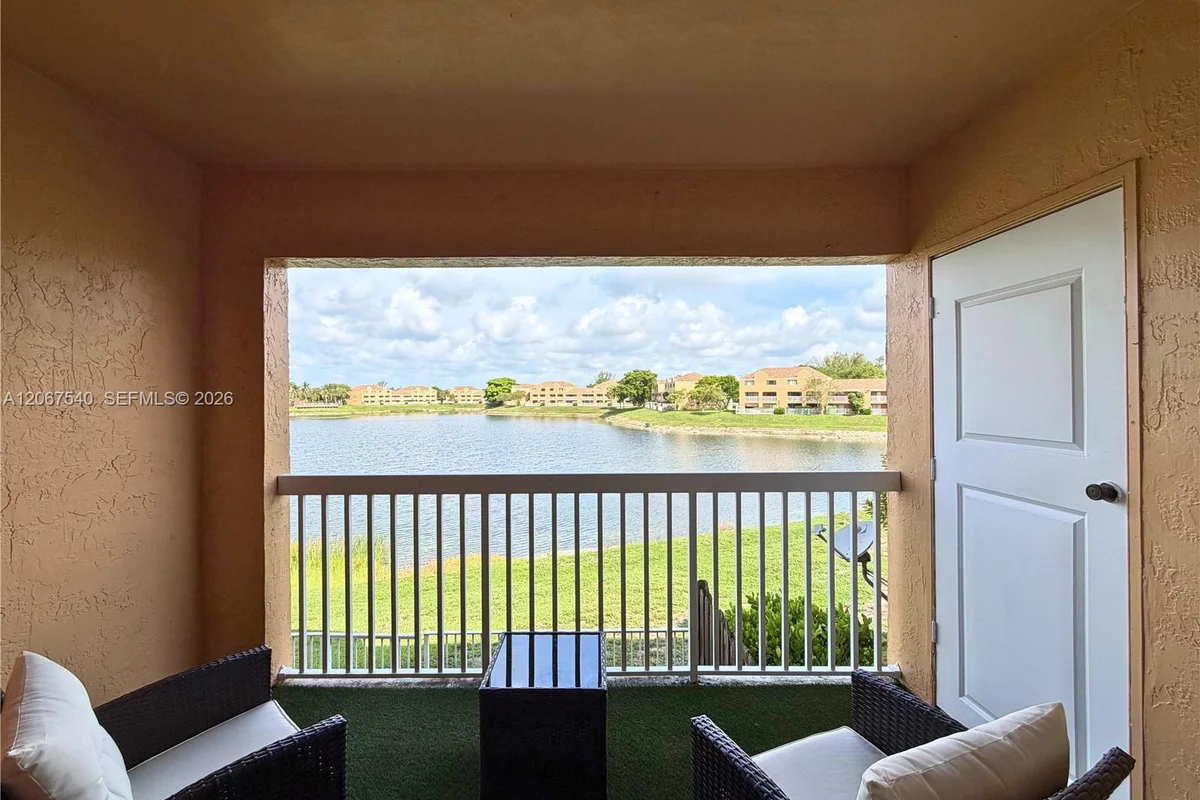 5200 NW 31st Ave #217, Fort Lauderdale: photo 1 of 36