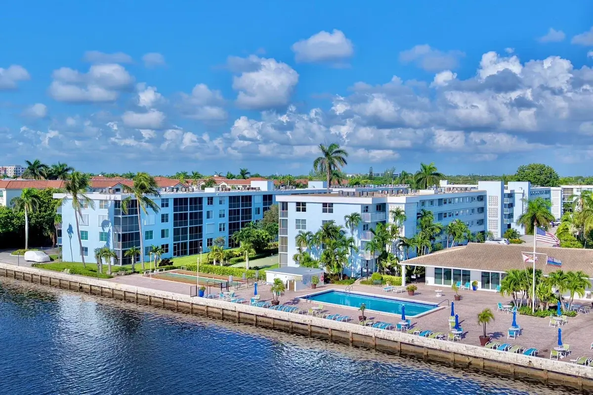 2010 S Federal Hwy #202, Boynton Beach: photo 1 of 20