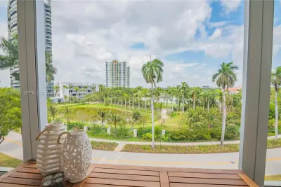 200 Diplomat Pkwy #519, Hallandale Beach: photo 1 of 42