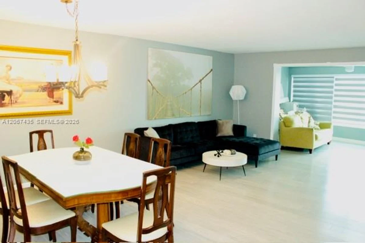 4211 NW 41st St #407, Lauderdale Lakes: photo 1 of 9