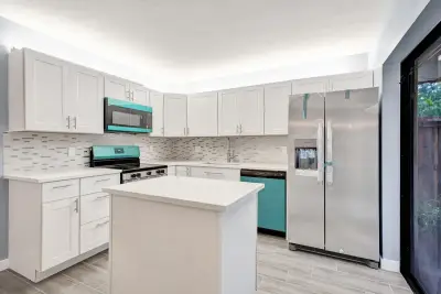 736 NW 98th Cir, Plantation: photo 1 of 38