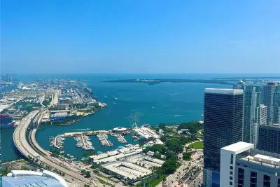 851 NE 1st Ave #202, Miami: photo 1 of 59