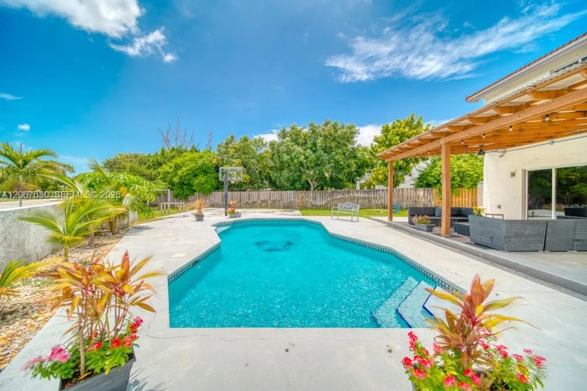 8611 SW 207th Ter, Cutler Bay: photo 1 of 46