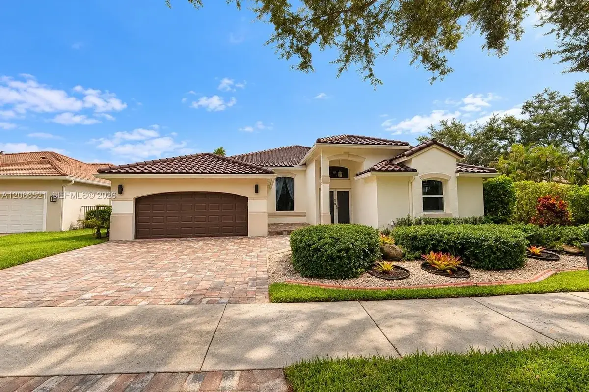 2616 Oakbrook Ct, Weston: photo 1 of 53