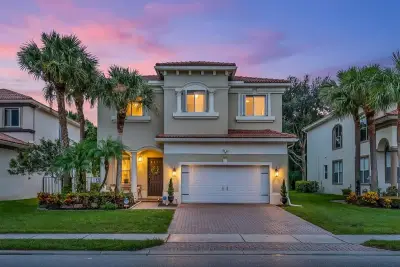 1070 Grove Park Cir, Boynton Beach: photo 1 of 72