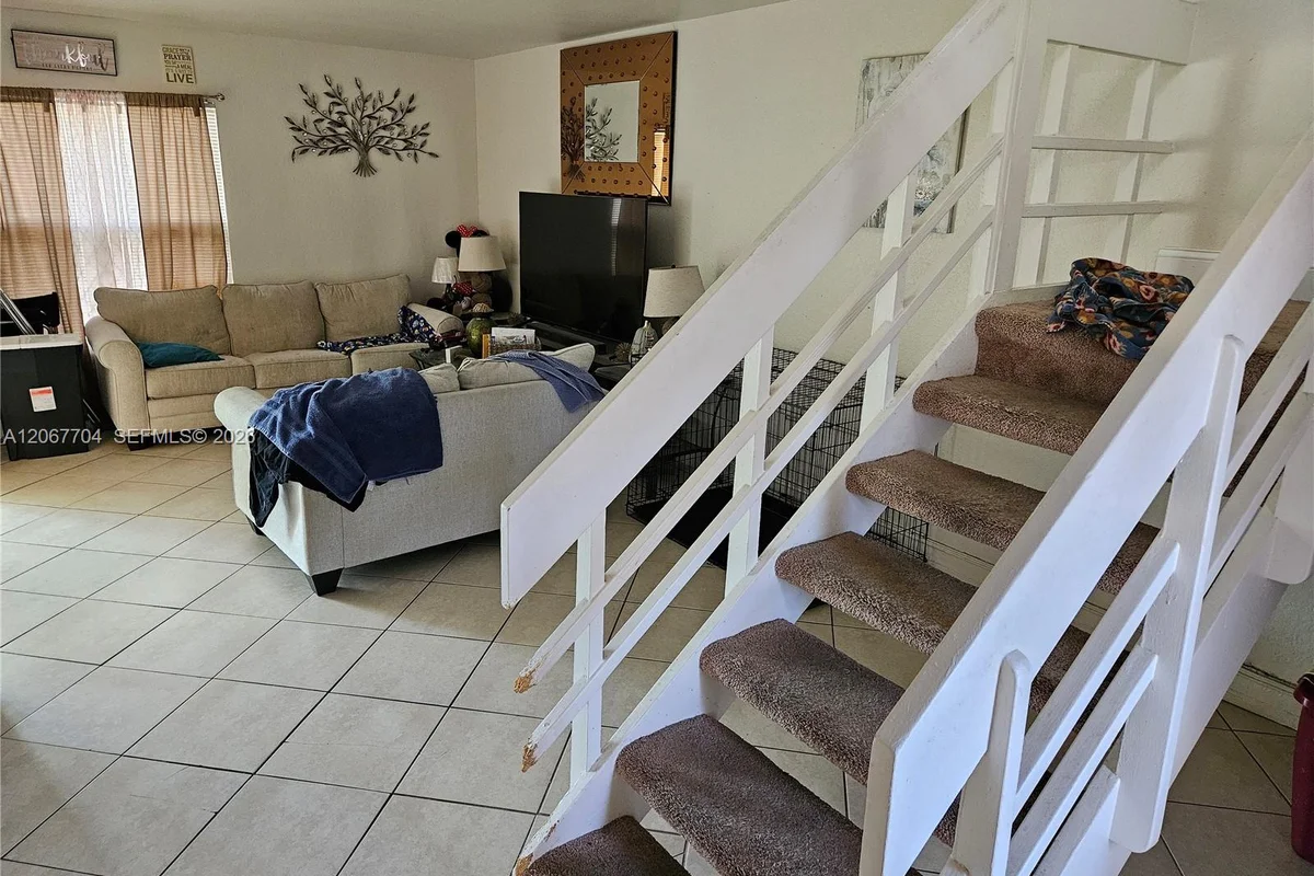 517 SW 1st Ct, Boynton Beach: photo 1 of 27