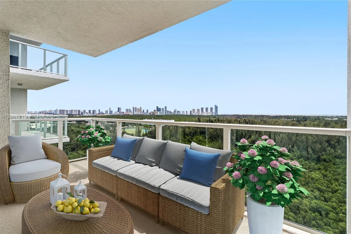 14951 Royal Oaks Ln #1604, North Miami: photo 1 of 38