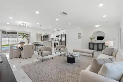 5711 NE 20th Ter, Fort Lauderdale: photo 1 of 48