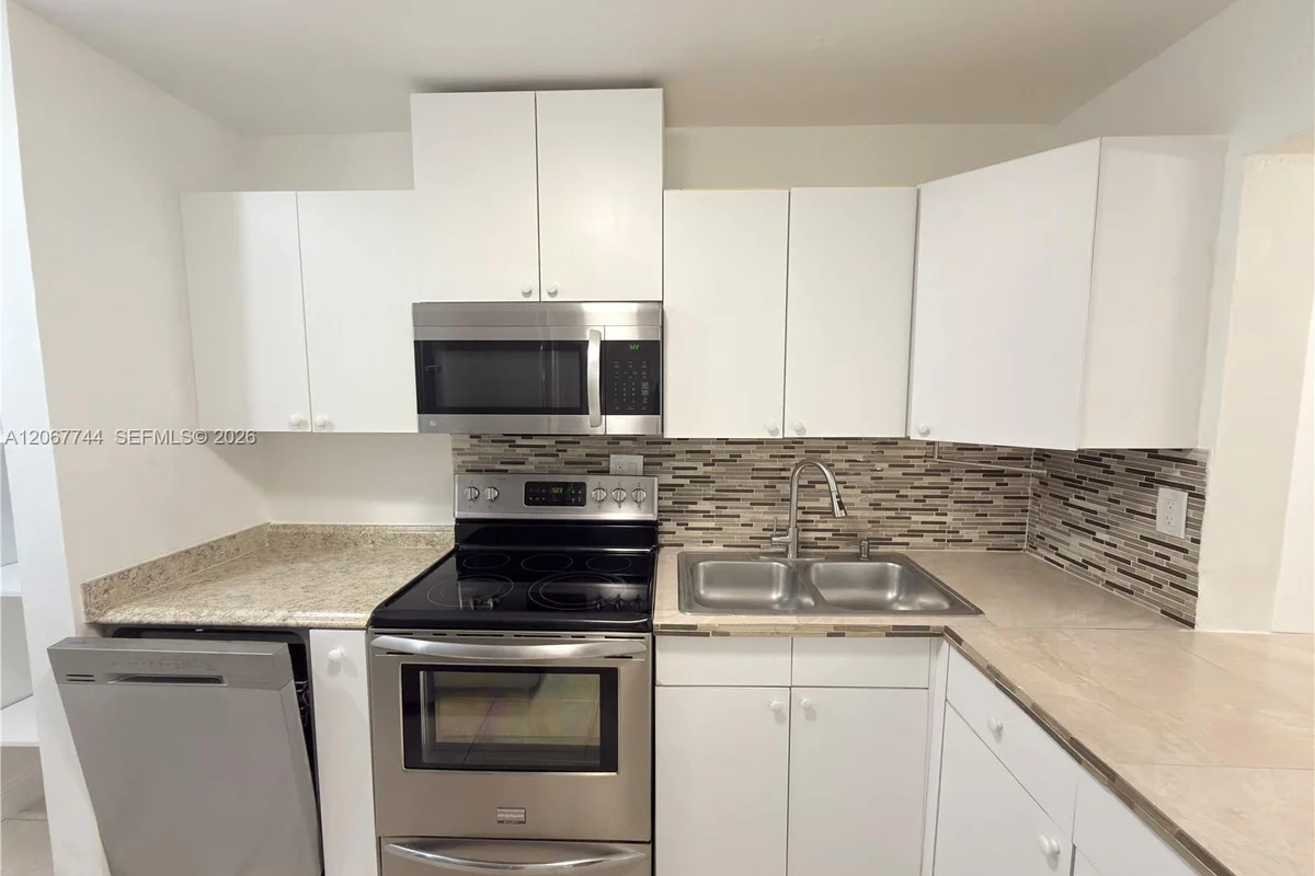 7801 S Colony Cir S #202, Tamarac: photo 1 of 17