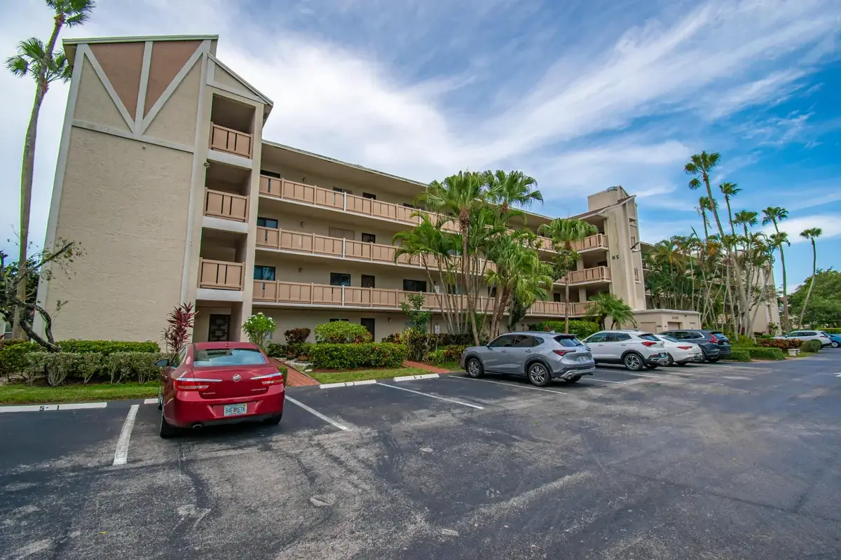 14360 Strathmore Ln #102, Delray Beach: photo 1 of 36