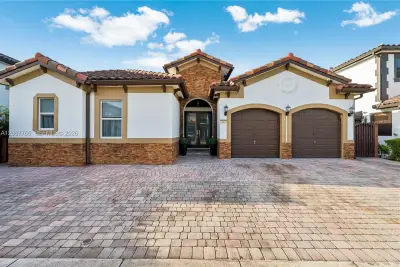 14441 SW 22nd Ter, Miami: photo 1 of 44