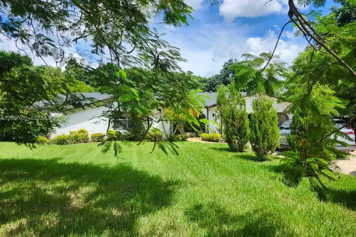 18611 SW 61st Ct, Southwest Ranches: photo 1 of 101