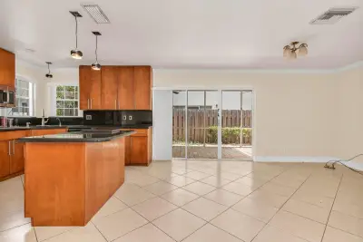 5486 NW 44th Way, Coconut Creek: photo 1 of 15
