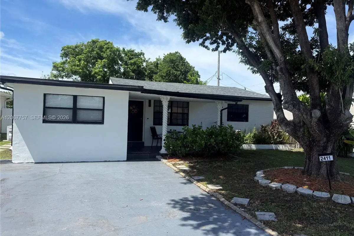 2411 Wiley St, Hollywood: photo 1 of 54