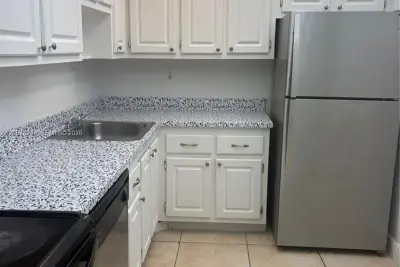 1805 Sans Souci Blvd #325, North Miami: photo 1 of 7