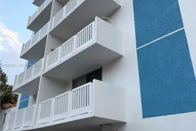 910 Michigan Ave #405, Miami Beach: photo 1 of 23