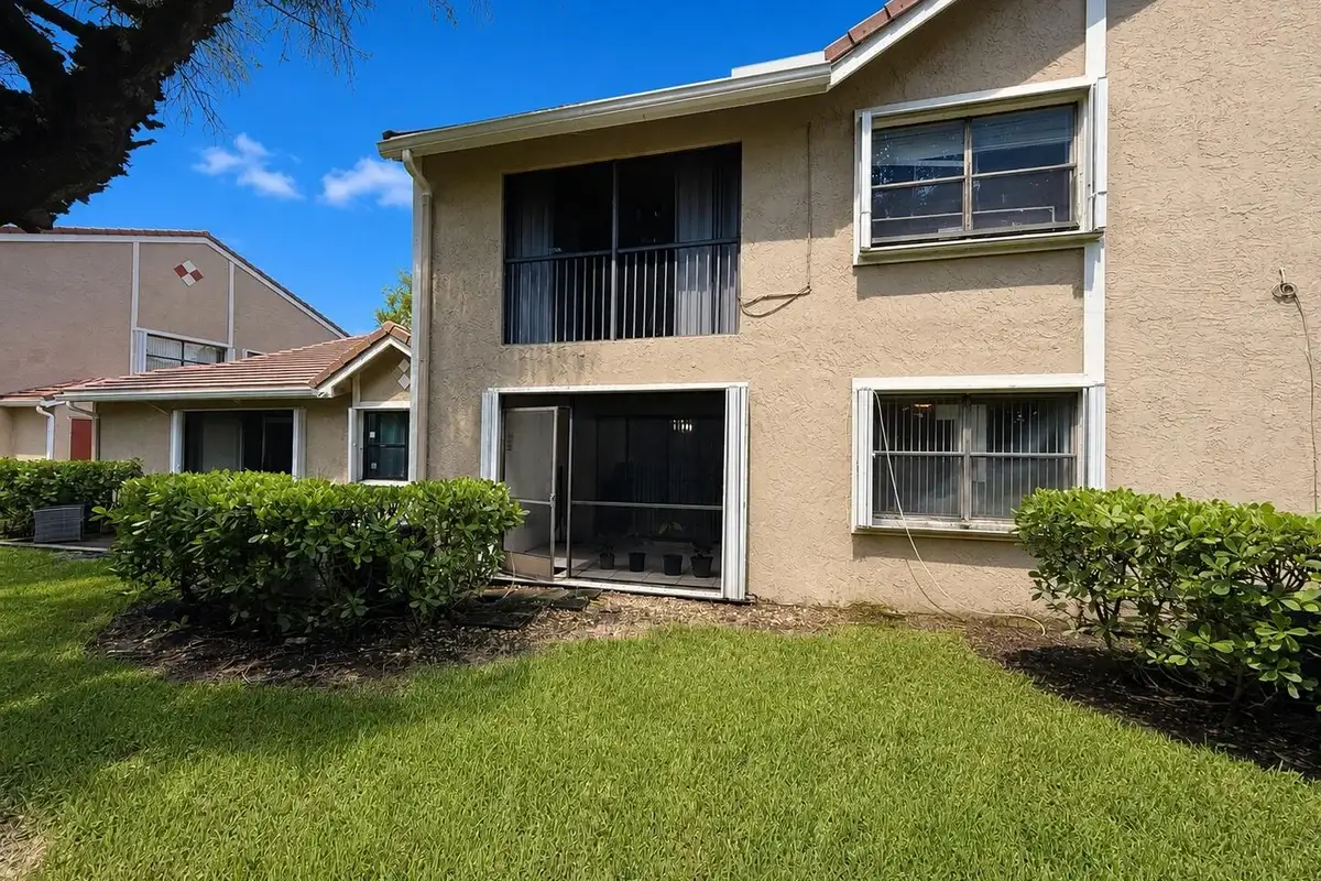 9601 Riverside Dr #A5, Coral Springs: photo 1 of 12