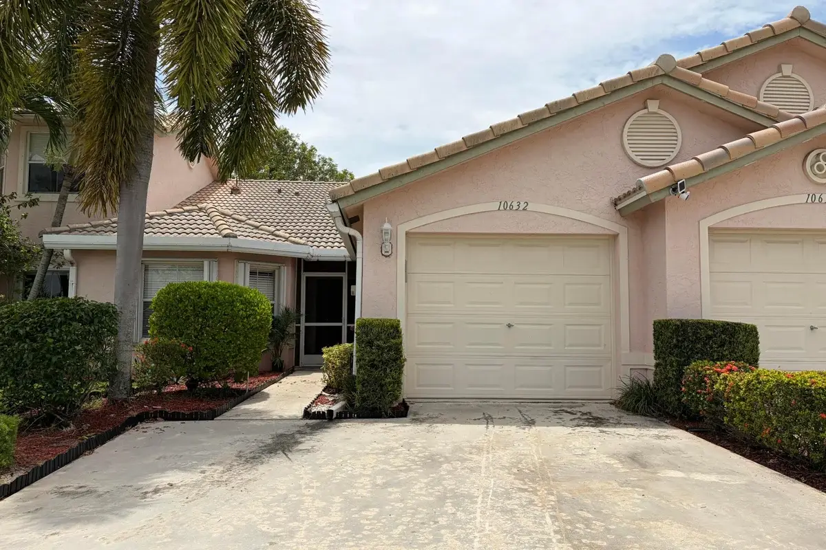 10632 Lake Shore Dr, Wellington: photo 1 of 20