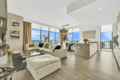 1300 S Miami Ave #PH5110, Miami: photo 1 of 44