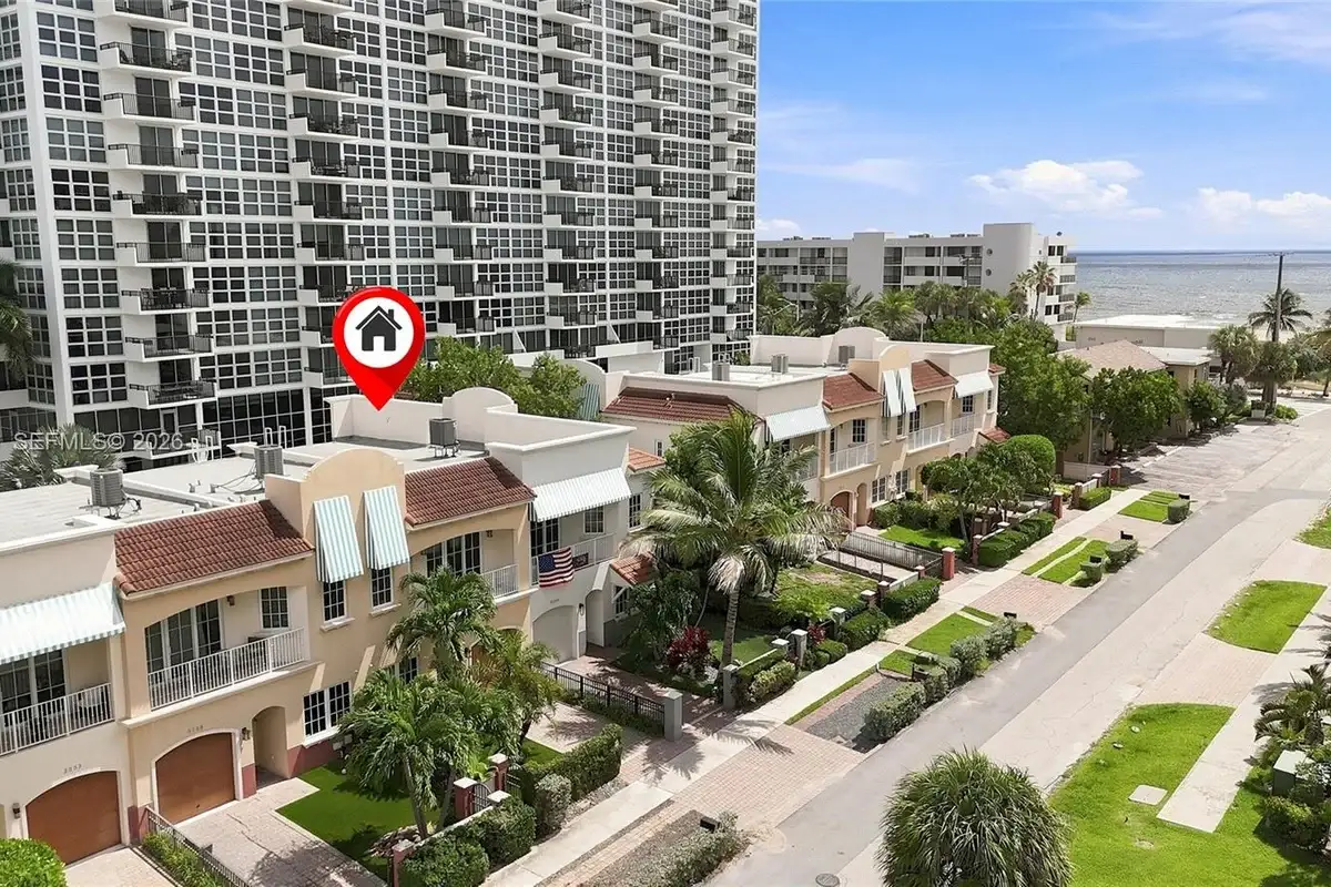 3237 NE 5th St, Pompano Beach: photo 1 of 54