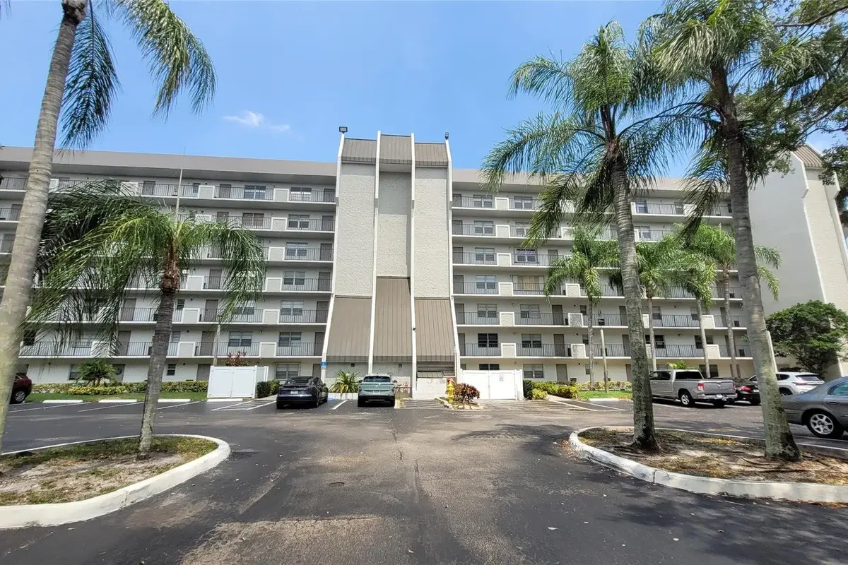3100 W Rolling Hills Cir #609, Davie: photo 1 of 43