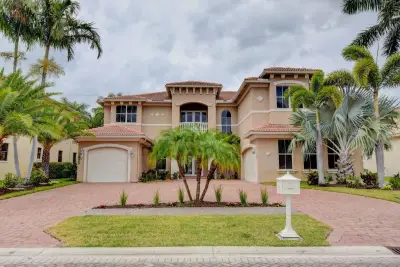 6669 Cobia Cir, Boynton Beach: photo 1 of 56
