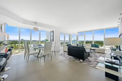 10275 Collins Ave #722, Bal Harbour: photo 1 of 26