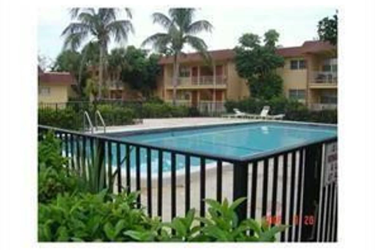 850 E Commercial Blvd #210A, Oakland Park: photo 1 of 17