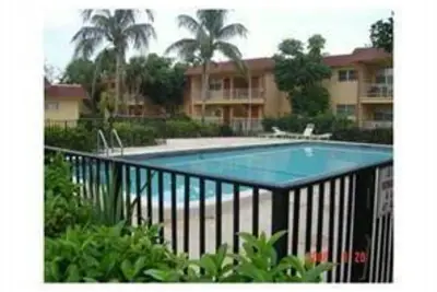 850 E Commercial Blvd #210A, Oakland Park: photo 1 of 17
