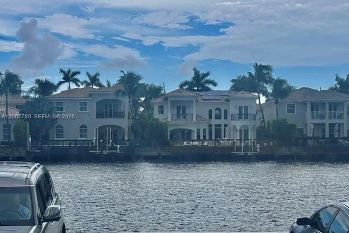 1500 S Ocean Dr #1E, Hollywood: photo 1 of 25