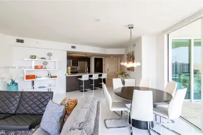 150 Sunny Isles Blvd #1-1604, Sunny Isles Beach: photo 1 of 23