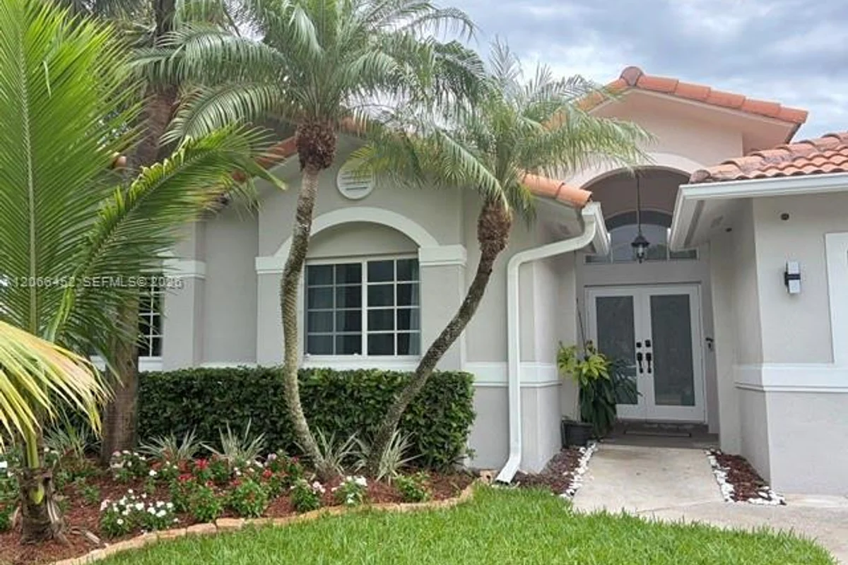 16850 Crestview Ln, Weston: photo 1 of 65