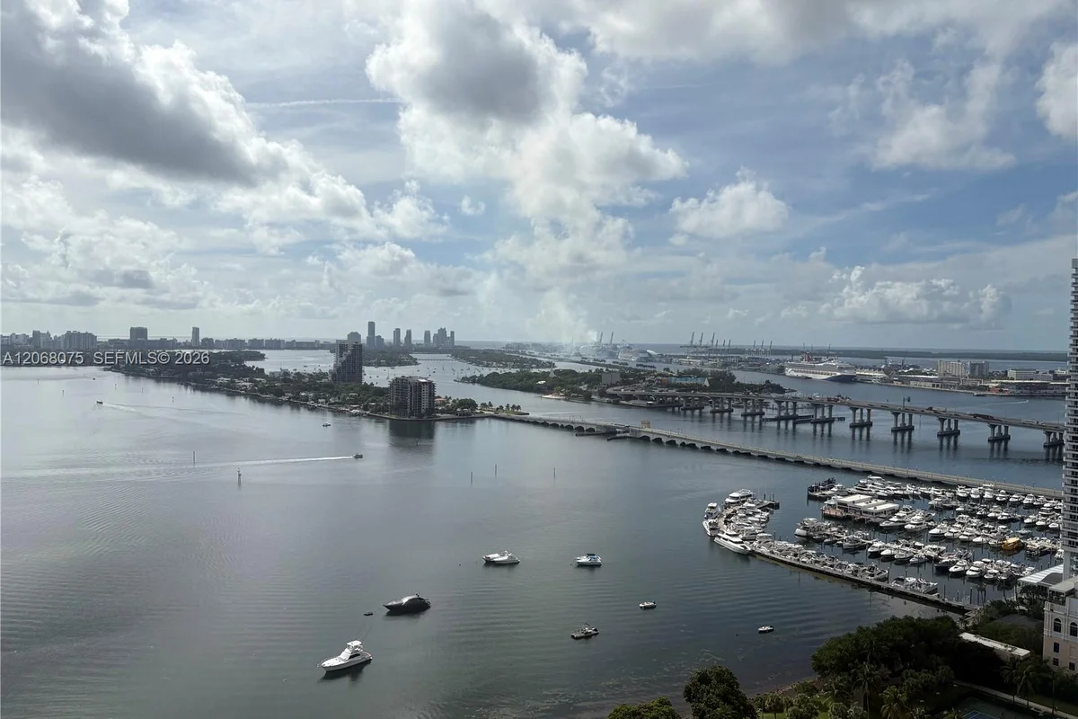 1800 N Bayshore Dr #3007, Miami: photo 1 of 31
