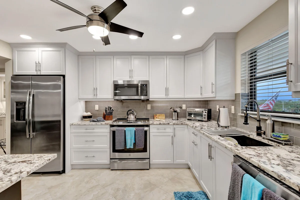 300 N A1A Hwy #403 O, Jupiter: photo 1 of 64