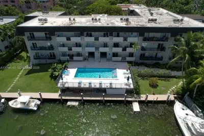 6815 Edgewater Dr #301, Coral Gables: photo 1 of 38