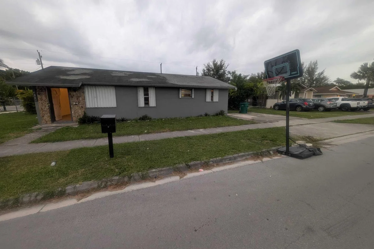 House in Florida City: photo 1 of 6