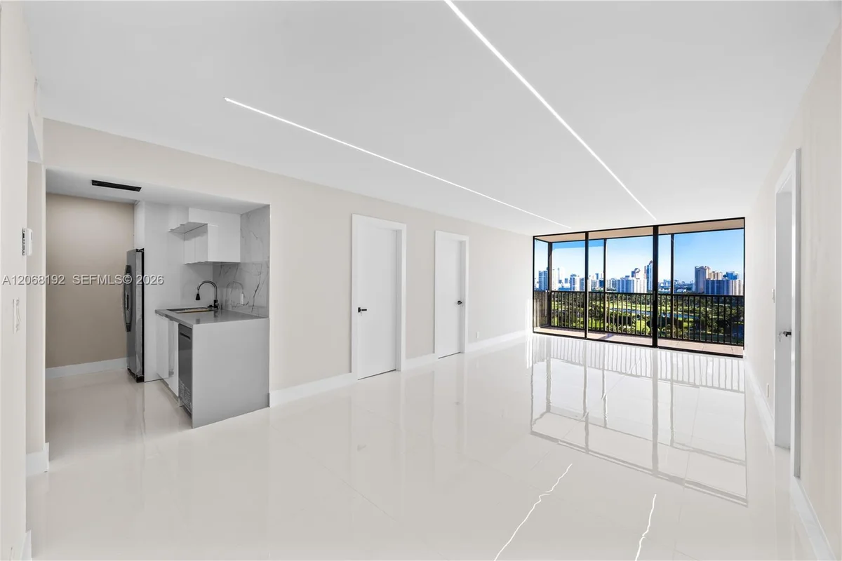 20379 W Country Club Dr #1938, Aventura: photo 1 of 30
