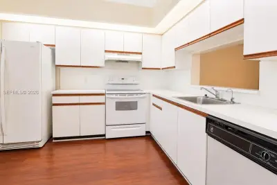 700 SW 128th Ave #209C, Pembroke Pines: photo 1 of 46