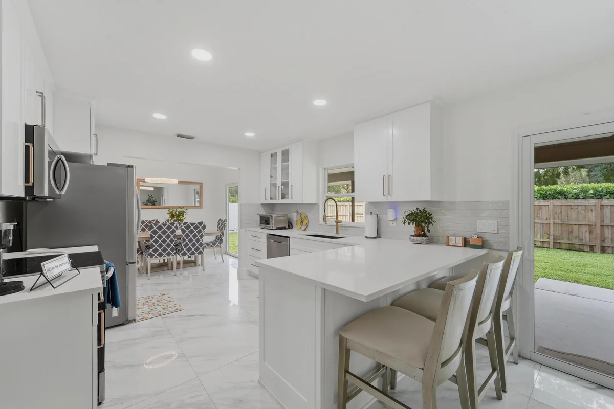 956 Sage Ave, Wellington: photo 1 of 36