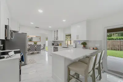956 Sage Ave, Wellington: photo 1 of 36
