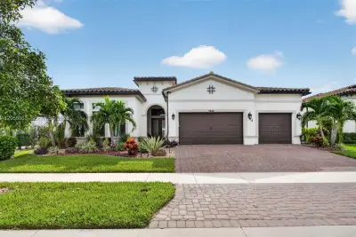 7848 Liberty Way, Parkland: photo 1 of 43