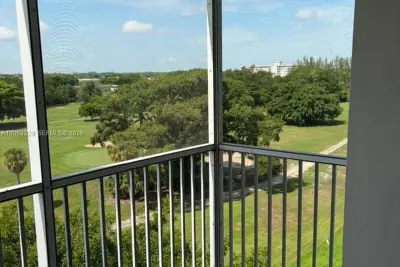 3050 N Palm Aire Dr #707, Pompano Beach: photo 1 of 16