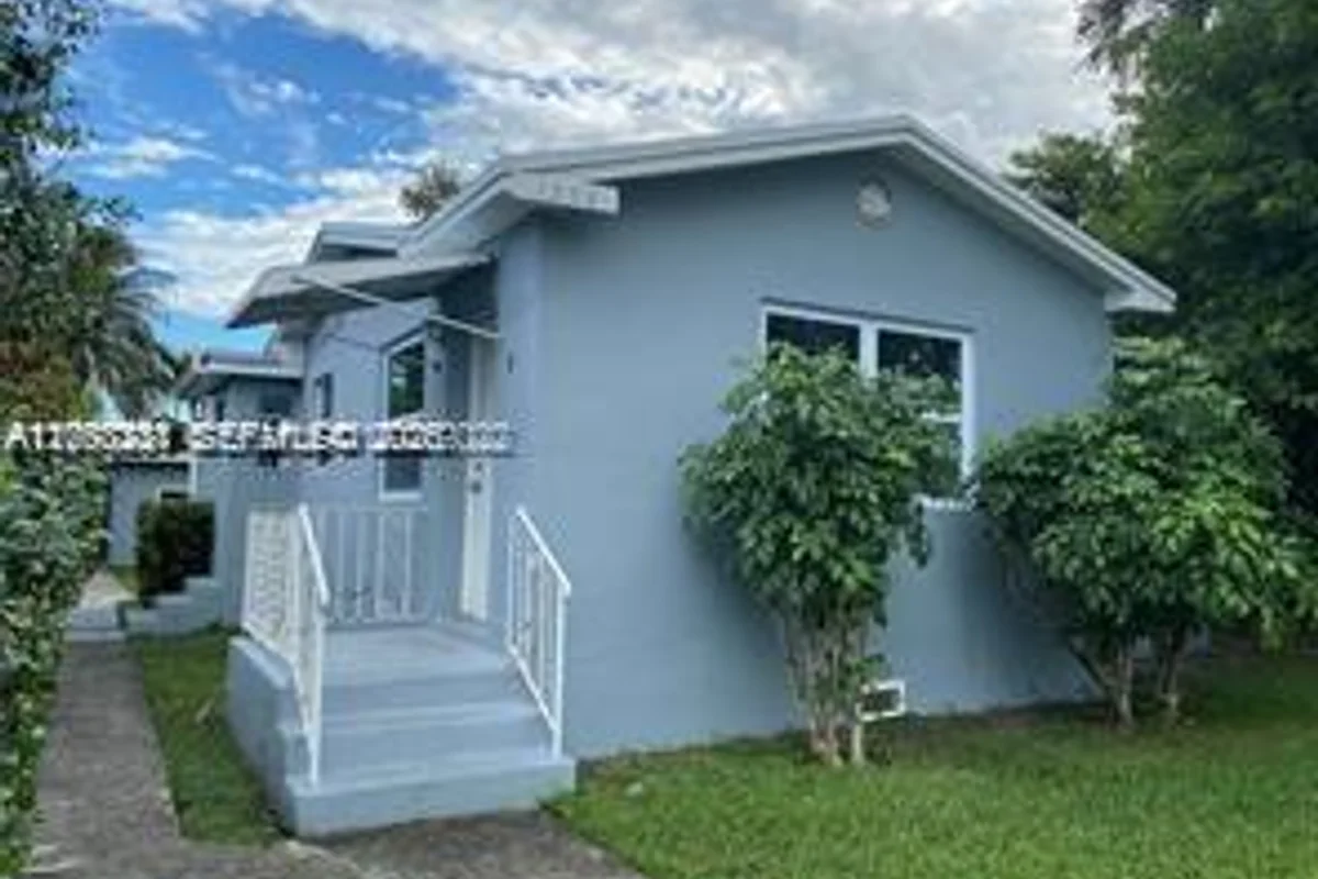 Townhouse in Miami: photo 1 of 1