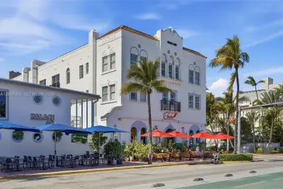 Condo in Miami Beach: photo 1 of 27