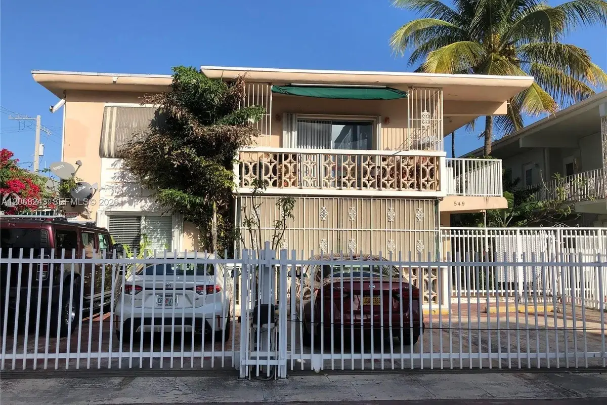 549 Meridian Ave #10, Miami Beach: photo 1 of 8